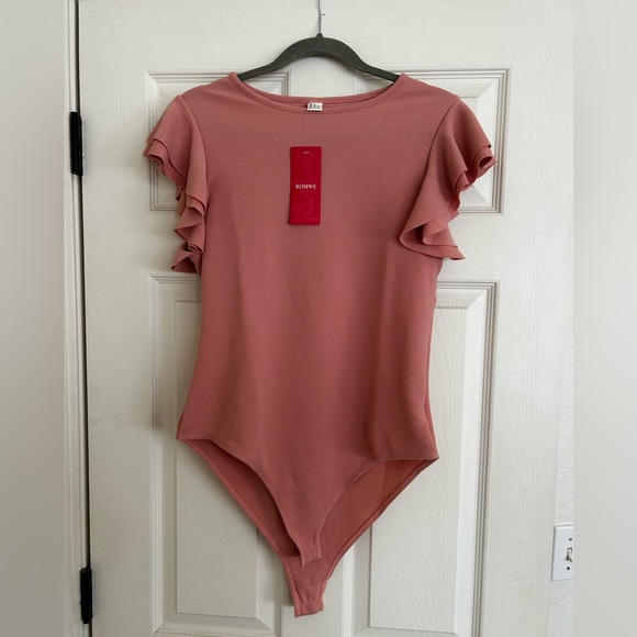 Light pink romwe body suit - Picture 1 of 1